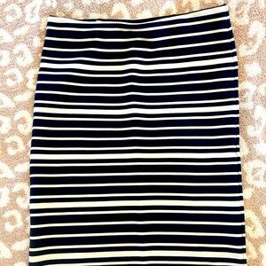 LOFT pencil skirt! So comfortable. Like new.